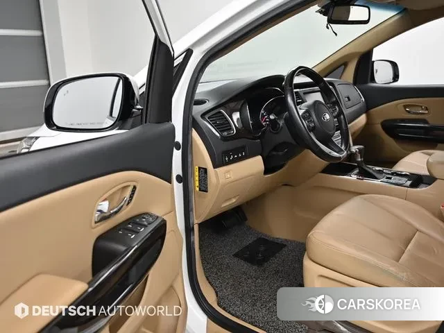 Kia The New Carnival 2018 Белый из Кореи, фото 2