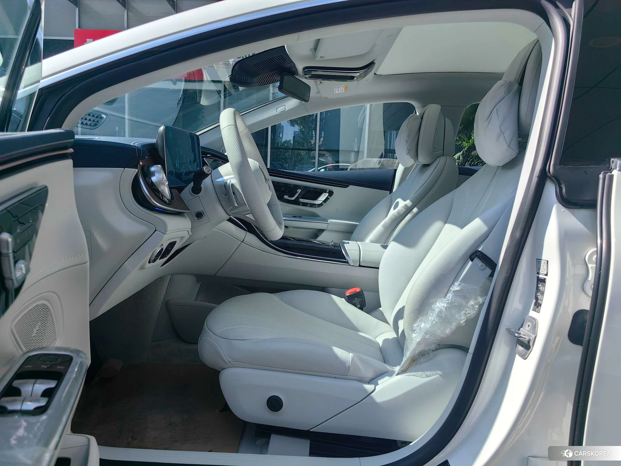 Mercedes-Benz EQE 2024 Белый из Китая, фото 2