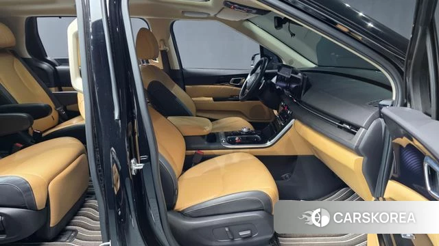 Kia Carnival 4th generation 2022 Черный из Кореи, фото 2