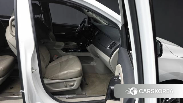 Kia The New Carnival 2019 Белый из Кореи, фото 2
