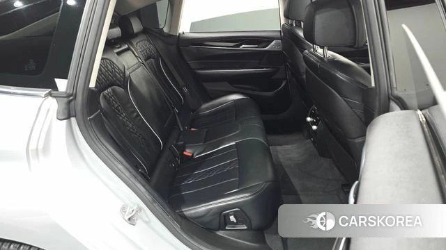 BMW 6 Series GT (G32) 2020 Серебристо-серый из Кореи, фото 2