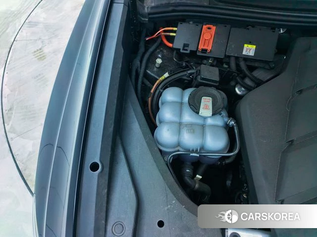Audi Q8 2025 Черный из Китая, фото 2
