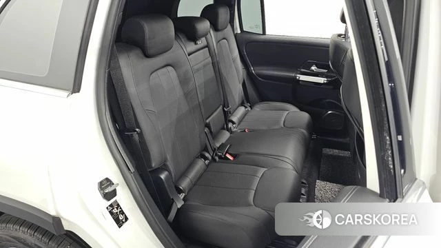 Mercedes-Benz GLB-Class X247 2024 Белый из Кореи, фото 2