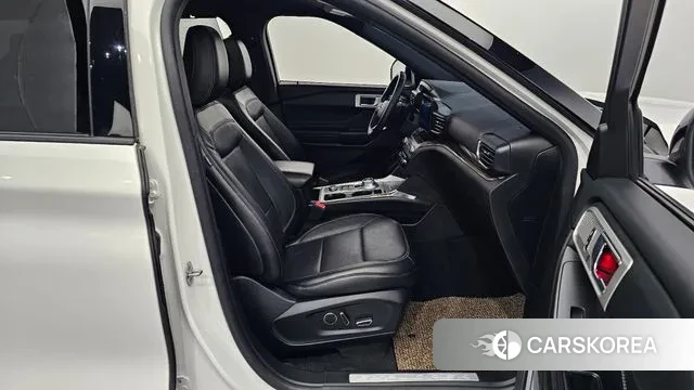 Ford Explorer 6th Generation 2020 Белый из Кореи, фото 2