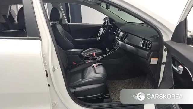 Kia Niro 2018 Белый из Кореи, фото 2