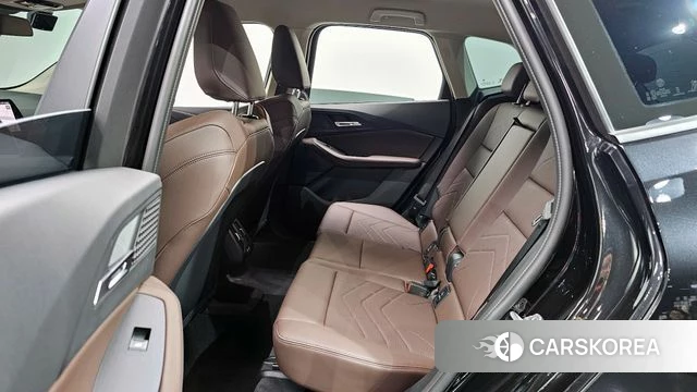 BMW 2 Series Active Tourer (U06) 2024 Черный из Кореи, фото 2