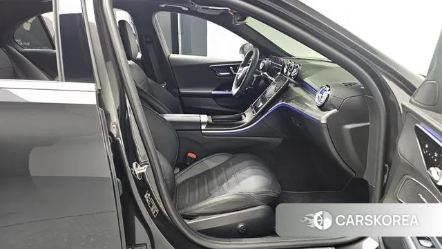 Mercedes-Benz C-Class W206 2022 Черный из Кореи, фото 2