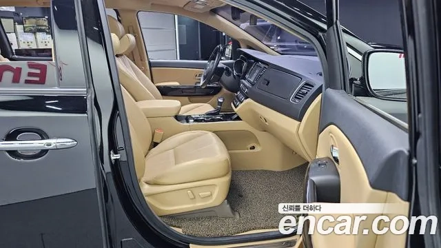 Kia The New Carnival 2018 Черный из Кореи, фото 2