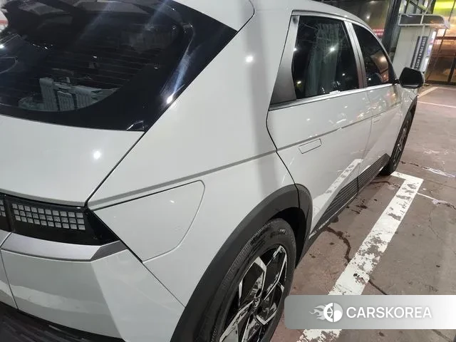 Hyundai Ionic 5 2021 Серебристо-серый из Кореи, фото 2