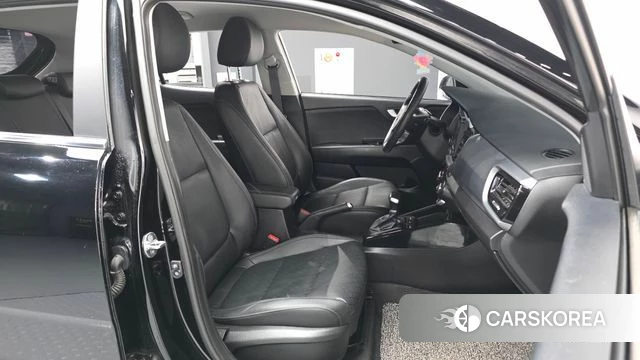 Kia Stonic 2020 Черный из Кореи, фото 2