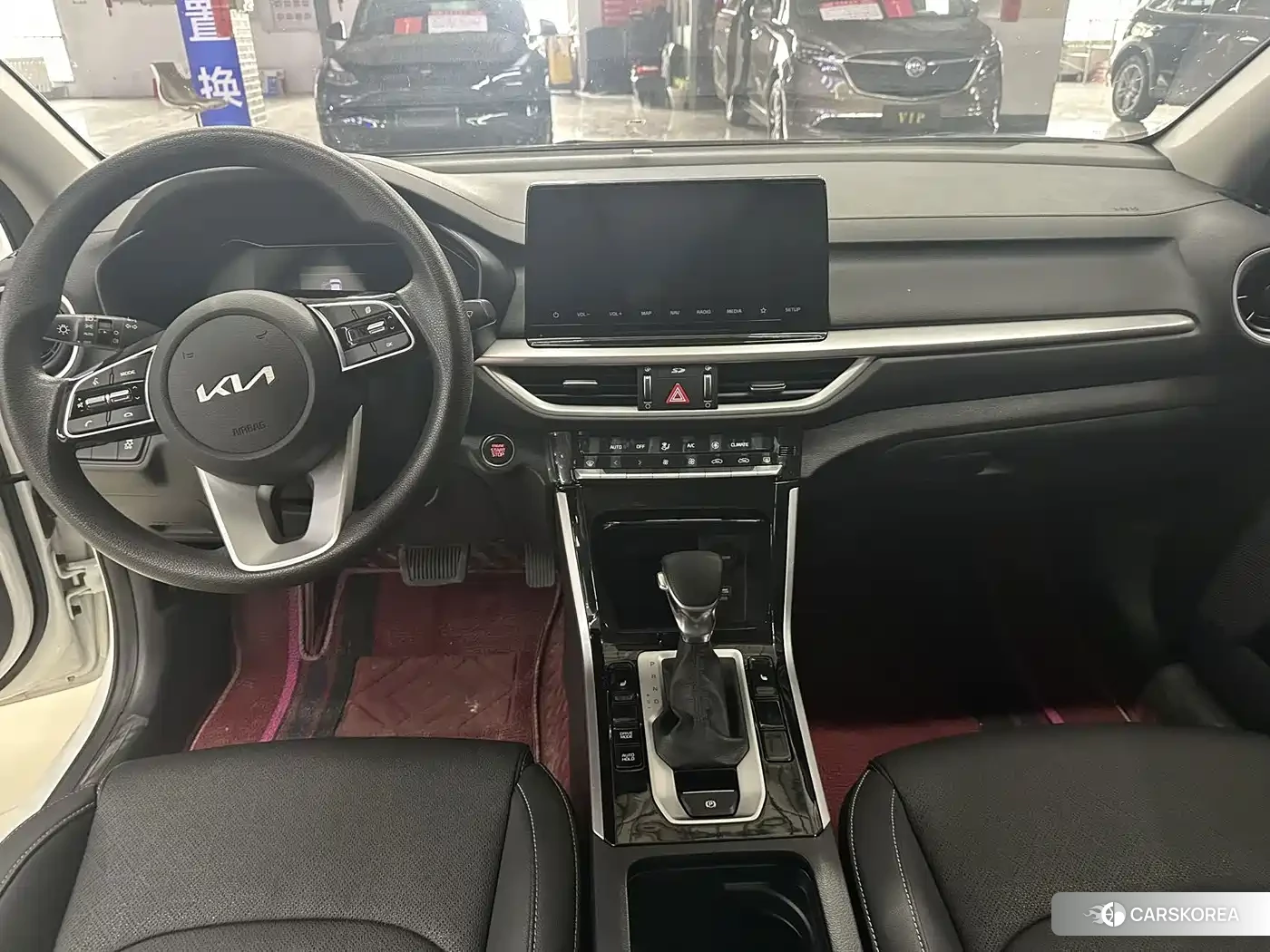Kia K3 2022 Белый из Китая, фото 2