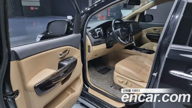 Kia The New Carnival 2019 Черный из Кореи, фото 2