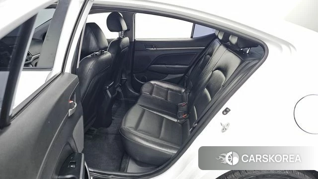 Hyundai Avante AD 2018 Белый из Кореи, фото 2