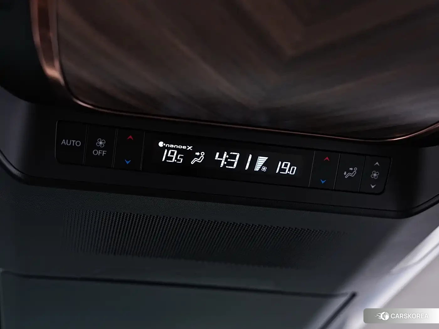 Lexus LM 2023 Черный из Китая, фото 2