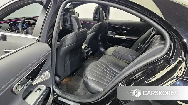 Mercedes-Benz E-Class W214 2024 Черный из Кореи, фото 2