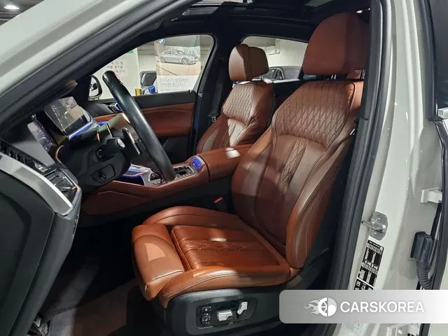 BMW X6 (G06) 2022 Белый из Кореи, фото 2