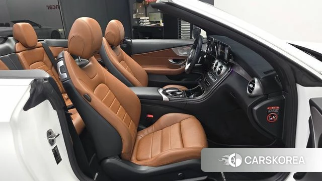 Mercedes-Benz C-Class W205 2021 Белый из Кореи, фото 2