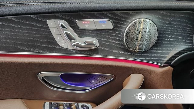Mercedes-Benz E-Class W213 2022 Белый из Кореи, фото 2