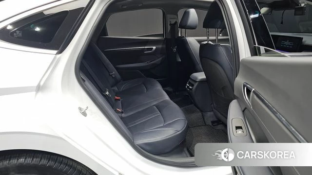 Hyundai Sonata D Edge Hybrid (DN8) 2024 Белый из Кореи, фото 2