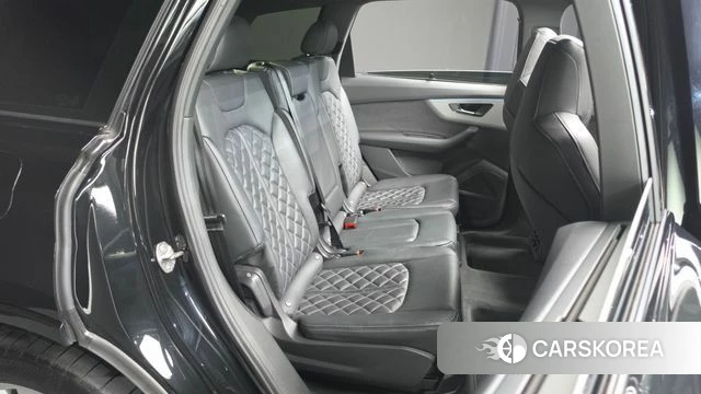 Audi Q7 (4M) 2023 Черный из Кореи, фото 2