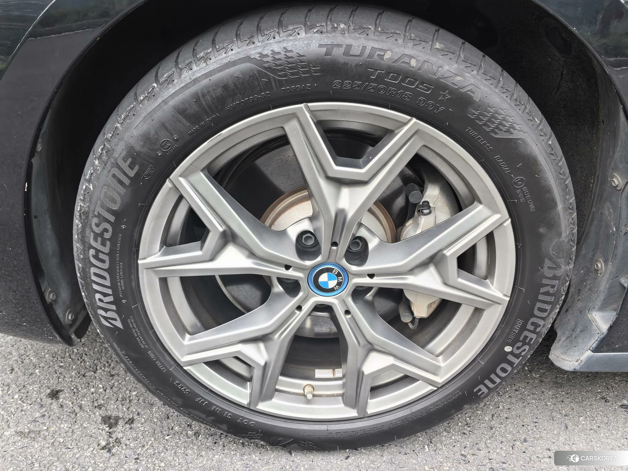 BMW i3 2023 Черный из Китая, фото 2