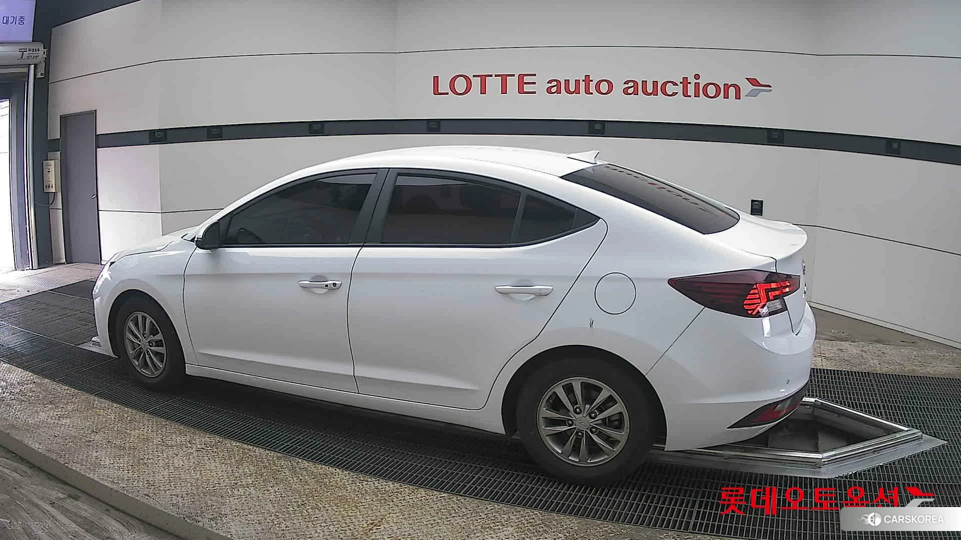 Hyundai Avante 2020 Polar White из Кореи, фото 2