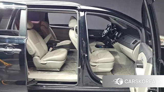 Kia The New Carnival 2018 Черный из Кореи, фото 2