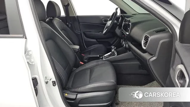 Hyundai Venue 2022 Белый из Кореи, фото 2