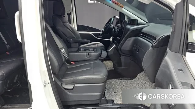 Hyundai Staria 2024 Белый из Кореи, фото 2