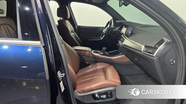 BMW X5 (G05) 2022 Черный из Кореи, фото 2