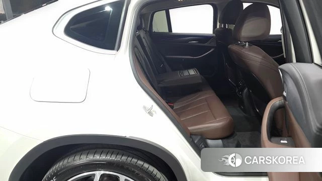 BMW X4 (G02) 2025 Белый из Кореи, фото 2