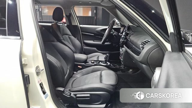 Mini Cooper Clubman 2021 Жемчужный цвет из Кореи, фото 2
