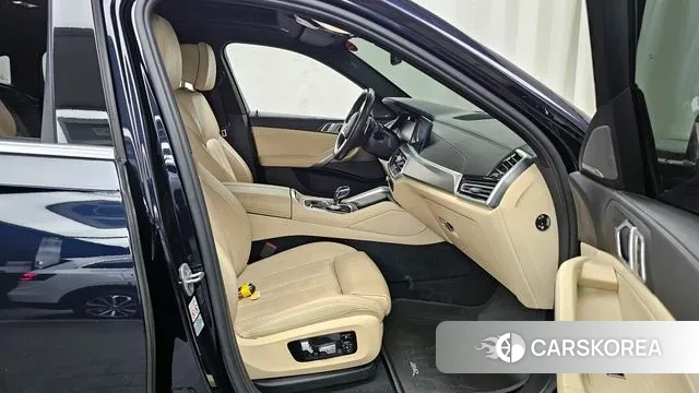 BMW X6 (G06) 2021 Черный из Кореи, фото 2