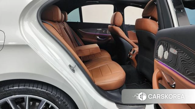 Mercedes-Benz E-Class W213 2021 Белый из Кореи, фото 2