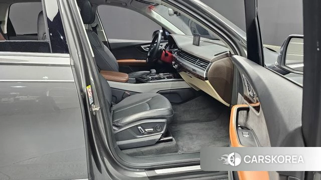 Audi Q7 (4M) 2019 Серый из Кореи, фото 2