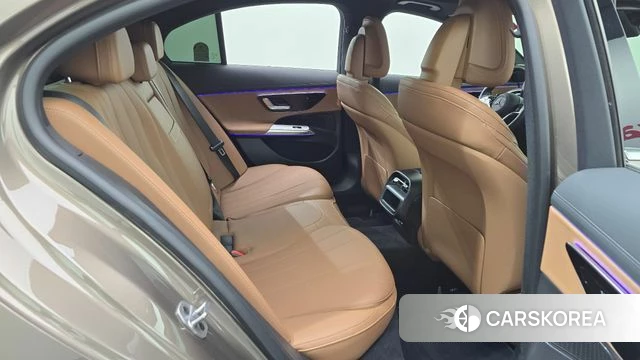 Mercedes-Benz E-Class W214 2025 Коричневый из Кореи, фото 2