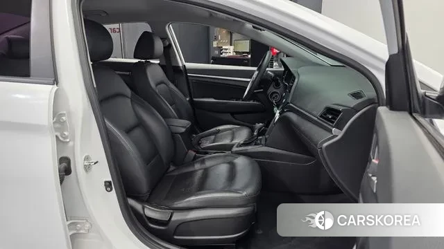 Hyundai The New Avante AD 2018 Белый из Кореи, фото 2