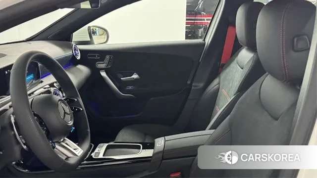 Mercedes-Benz A-Class W177 2024 Черный из Кореи, фото 2