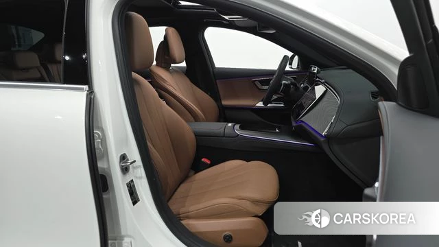 Mercedes-Benz E-Class W214 2025 Белый из Кореи, фото 2