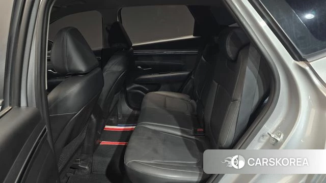 Hyundai Tucson (NX4) 2021 Серебряный из Кореи, фото 2