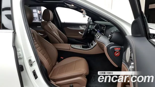 Mercedes-Benz E-Class W213 2022 Белый из Кореи, фото 2