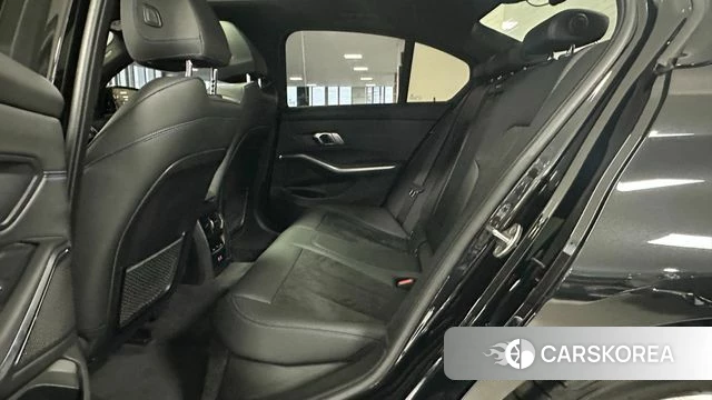 BMW 3 Series (G20) 2021 Черный из Кореи, фото 2