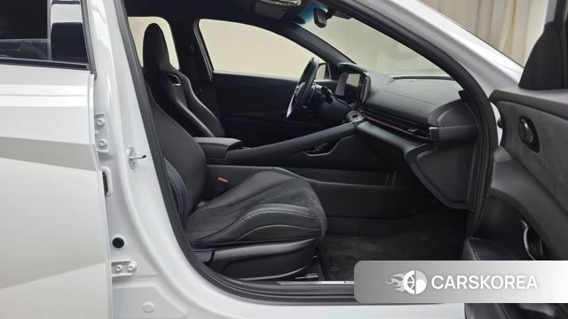 Hyundai The New Avante (CN7) 2025 Белый из Кореи, фото 2