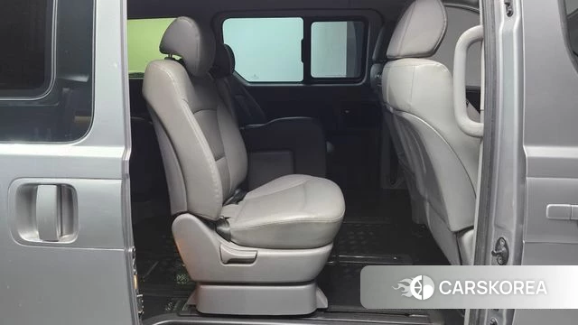 Hyundai The New Grand Starex 2019 Серебряный из Кореи, фото 2