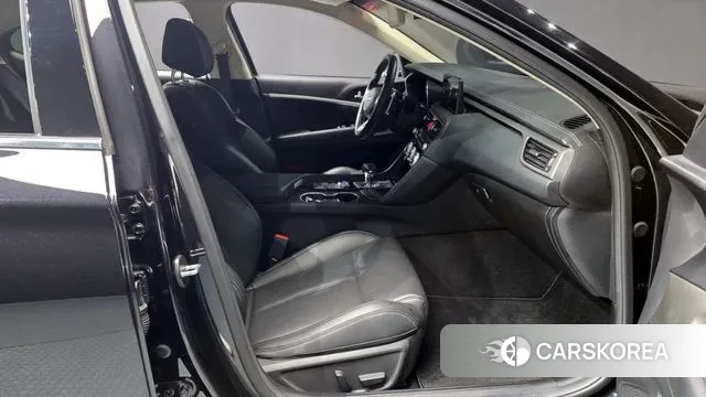 Genesis The New G70 2022 Черный из Кореи, фото 2