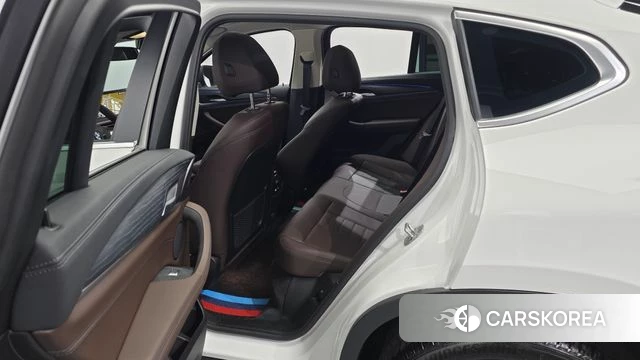 BMW X4 (G02) 2025 Белый из Кореи, фото 2