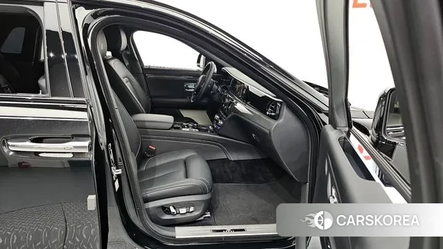 Rolls-Royce Ghost 2nd Generation 2023 Черный из Кореи, фото 2