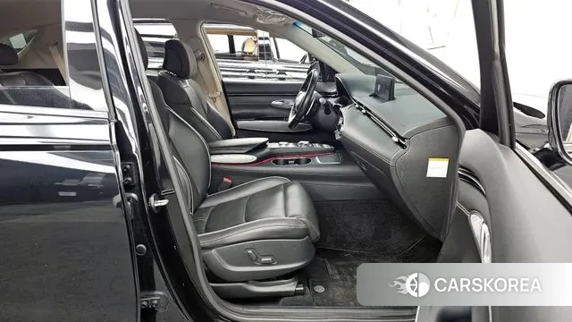 Genesis Electrified GV70 2022 Черный из Кореи, фото 2