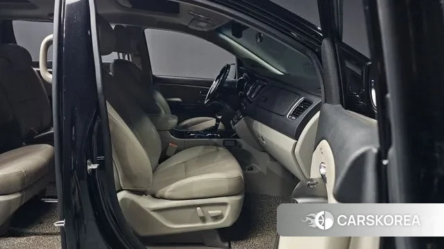 Kia The New Carnival 2019 Черный из Кореи, фото 2