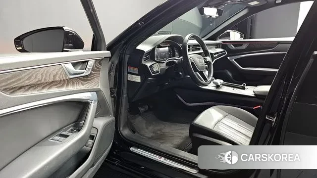 Audi A6 (C8) 2021 Черный из Кореи, фото 2